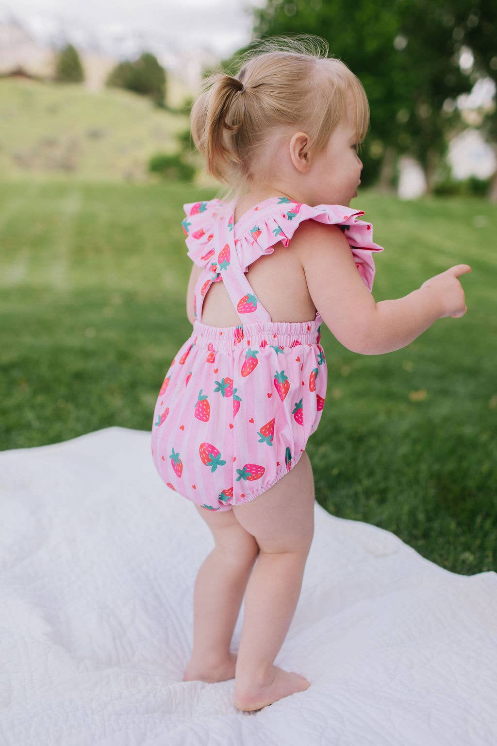 Ollie Jay - Emmy Bubble in Strawberry Dream