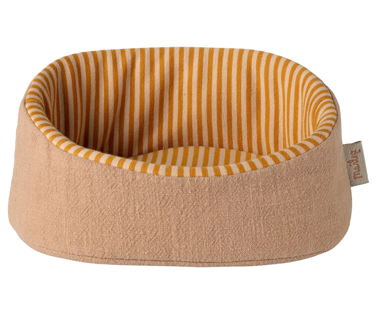 Maileg - Pet Basket - Powder