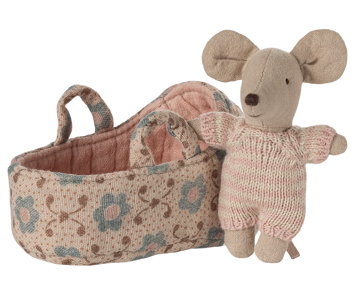 Maileg - Baby Mouse in Carrycot, Rose