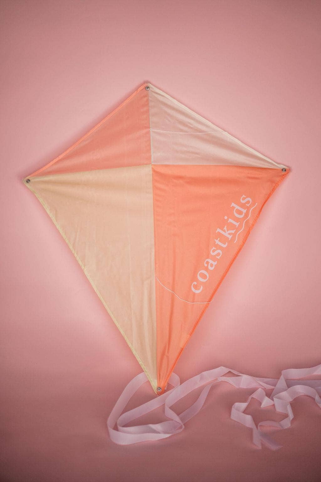 Coast Kids - Kirra Kite, made from recycled plastic bottles