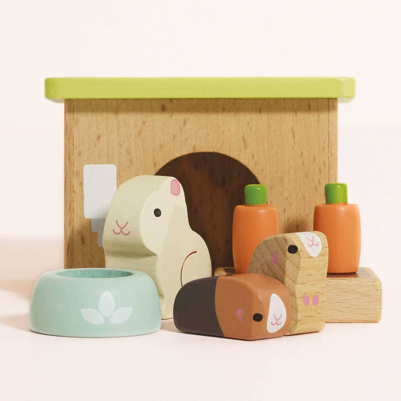 Le Toy Van, Inc. - Bunny & Guinea Pet Animal Set